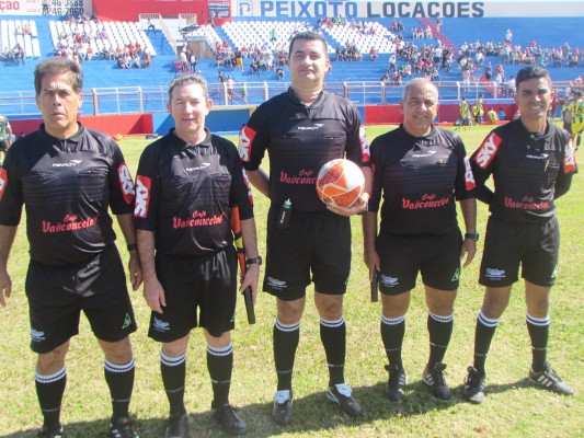 Arbitragem teve atuação destacada na rodada de ida das Semifinais 