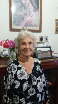 Jovina Rossi de Freitas, aniversariante do dia 10. Feliz aniversário a essa mãe maravilhosa. Bbeijos dos filhos e netos 