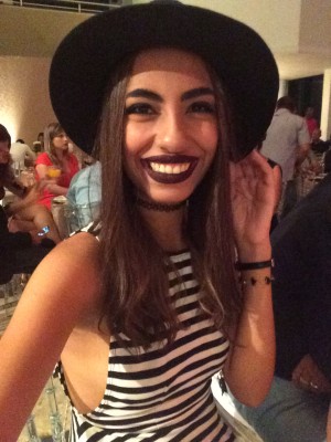 A família Alves parabeniza Lívia da Cunha Alves, por mais um aniversário no dia 2 