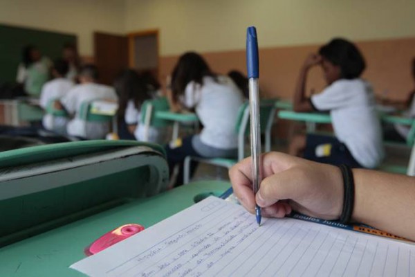 A Comissão Municipal de Cadastro e Matrícula orientou escolas, pais e responsáveis sobre a nova modalidade de inscrição 