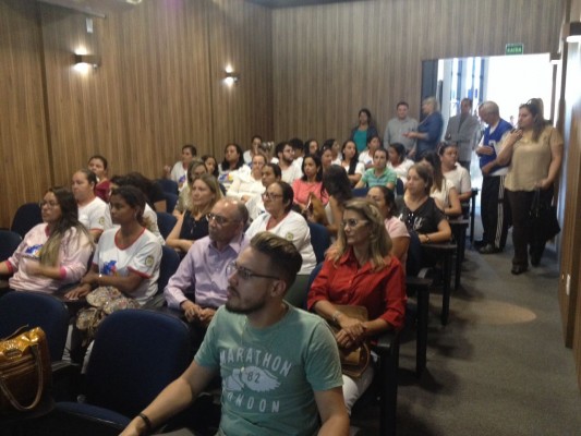 Mulheres discutem temas e elaboram propostas para melhorias de saúde e de seus direitos