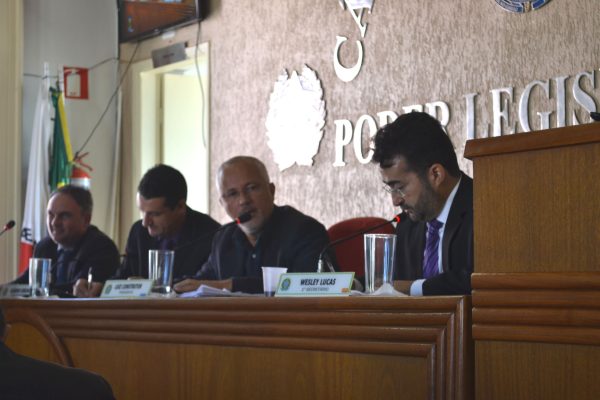 Caso o projeto seja aprovado a jornada de trabalho dos servidores passa a ser de 7h diárias