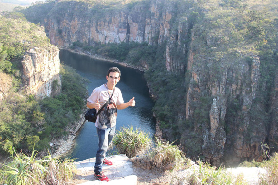 Revalino Costa Fagundes Junior Torcedor do Palmeiras Impressor Corinthians 1x 0 Atlético/PR Palmeiras 2x 0 Vitória Vasco 1x 2 Santos Cruzeiro 1x 2 Flamengo Grêmio 2x 0 Ponte Preta Atlético/GO 0 x 2 Atlético/MG Chapecoense 2 x0 São Paulo Coritiba 1 x 0 Fluminense Bahia 2 x1 Avaí Botofago 2x 0 Sport 