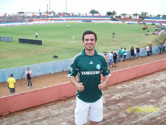 Eder da Silva Martins Torcedor do Palmeiras Servidor Público Palmeiras 3 x 2 Grêmio Atlético/GO 0 x 0 Santos Flamengo 2 x 0 São Paulo Corinthians 1 x 1 Botafogo Atlético/MG 1 x 2 Cruzeiro Sport 1 x 0 Atlético/PR Vitória 1 x 1 Bahia Coritiba 2 x 0 Vasco Avaí 0 x 1 Ponte Preta Fluminense 3 x 0 Chapecoense 