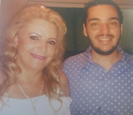 Maria da Conceição Duarte, aniversariante do dia 12 ao lado do filho Lucas Duarte