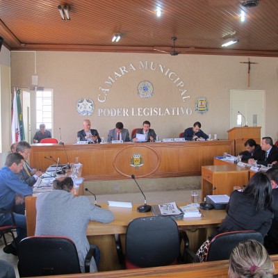 Sessão ordinária acontece uma vez por semana