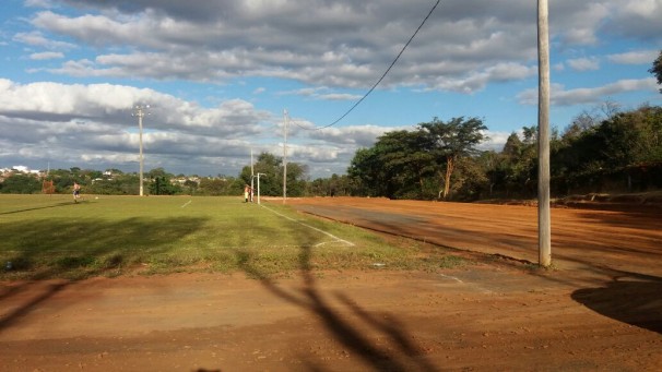 Pista de atletismo terá cerca de 400 m
