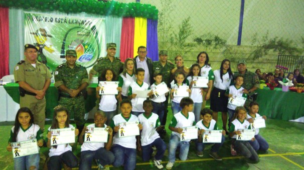 Um dos objetivos do programa é despertar a criança para a realidade ambiental