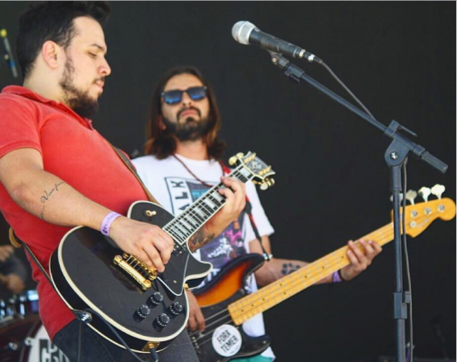 Diversos músicos se apresentam na praça Getúlio Vargas nesse final de semana