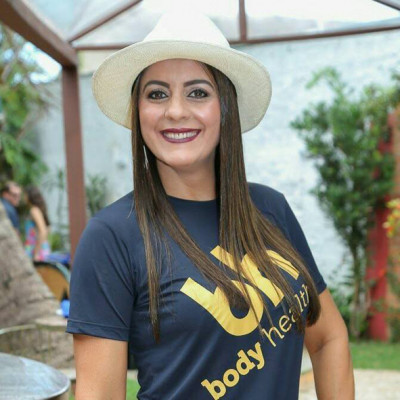 No sábado, 30, quem assopra velinhas é a saradíssima Personal Trainer e empresária Elisângela Cristina Mendes Marques. Enjoy your Day! Créditos: Henrique Vieira