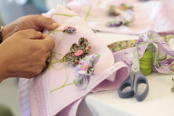 Oficina é voltada para artesãos de Araguari