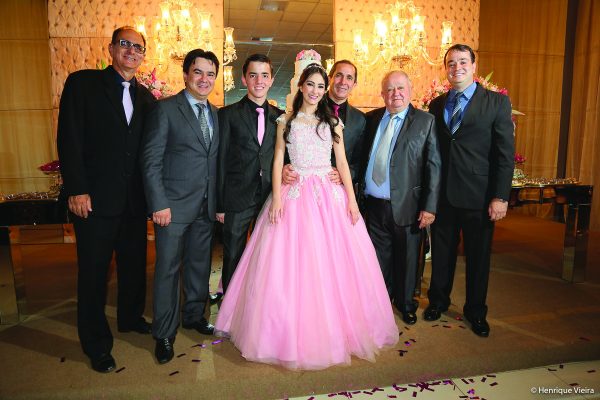 Nicolau, Sérgio, Victor, Fernanda, Lincoln, Faim e Thiago 