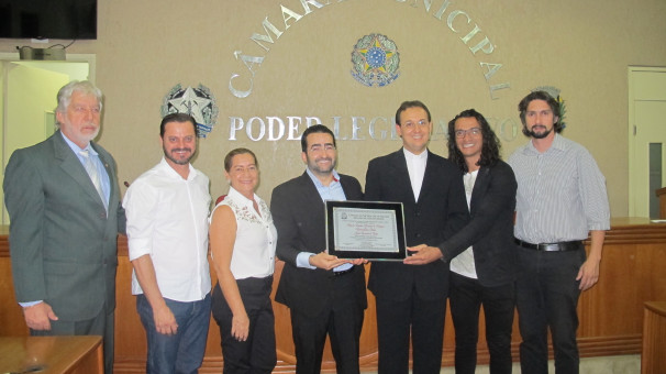 Autoridades e comunidade pertencente a igreja católica participaram da cerimônia