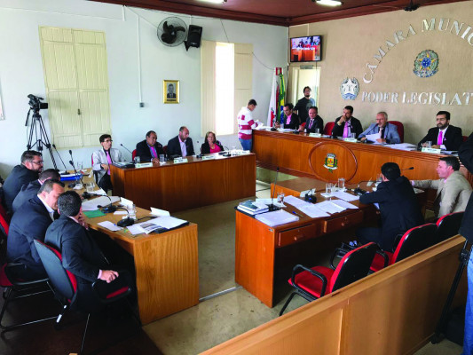 A última sessão aconteceu ontem, 3, na Câmara Municipal *Gazeta do Triângulo  