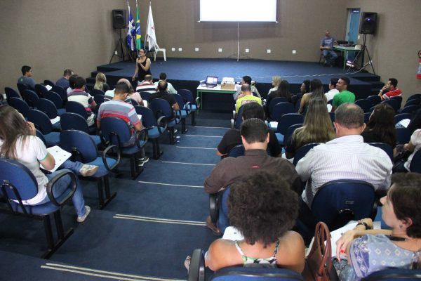 Sistema de controle interno municipal é tema de palestra para servidores públicos