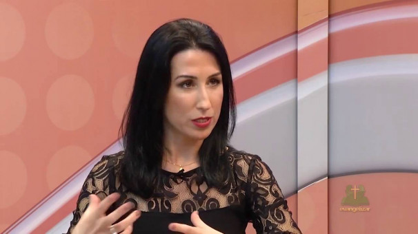  Isabella Mantovani é especialista em Saúde Coletiva, Bioética e Estratégia de Saúde da Família