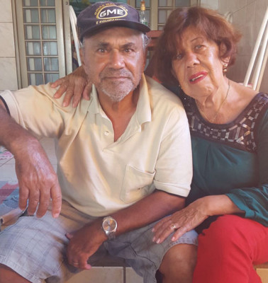 Djalma Roberto da Costa, aniversariante de hoje com a esposa Ana Maria 