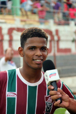 O habilidoso Matheus BH cumpriu suspensão e volta ao time sábado ** Enivaldo Silva 