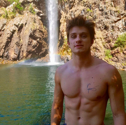 Dia 27 de novembro quem comemorou aniversário e ganha destaque na Acesso Restrito é Lúcio Flávio Gomide. Feliz aniversário ae!