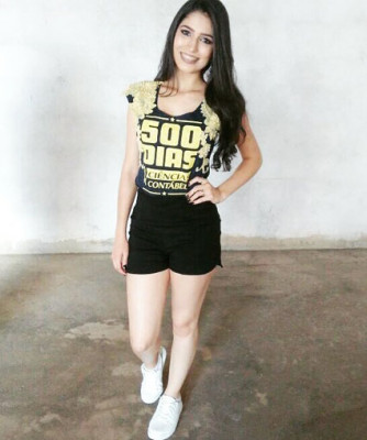 Gabriela Castro 8/11