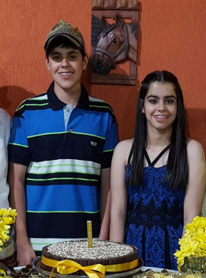 Mstislaw Neto e Daniella Slywitch, os gêmeos são aniversariantes de hoje e filhos de Klaus Slywitch e Cruzlaine Slywitch 