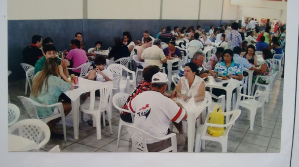 Eventos beneficentes são realizados frequentemente para ajudar nas despesas