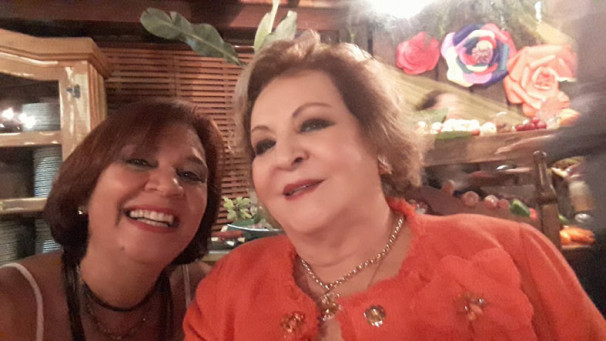 a presença brilhante da irreparável Dayse Lemos Dorázio, dividindo clique com Sandra Patesco