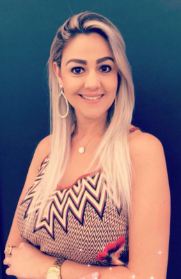 Empresária Karla Borba, se muda para Uberlândia e abre empreendimento no Center Shopping.