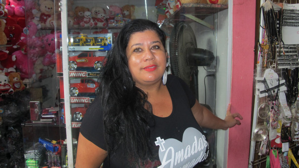  “Desejo que Araguari avance” Luciana Alves Silva, comerciante 