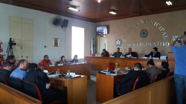 Vereador solicitou cópia do processo licitatório e do procedimento instaurado contra o servidor