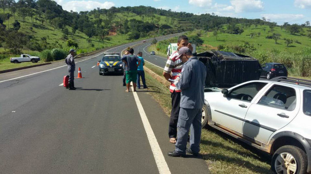Motorista de veículo de passeio apresentava sinais de embriaguez, diz PRF