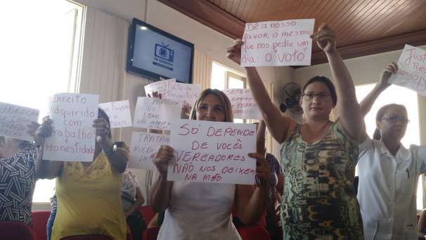 Servidores reivindicavam aprovação do Projeto de Lei que regulamenta a gratificação