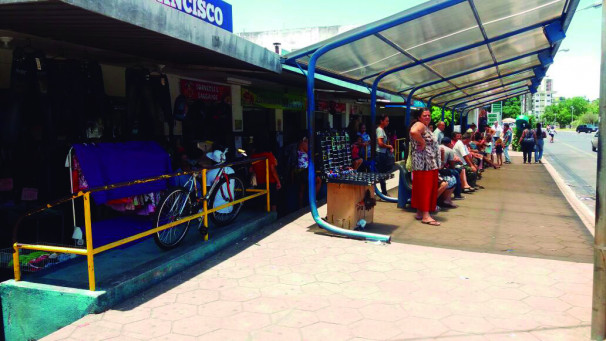 Usuários tem opiniões divergentes sobre as condições dos pontos de ônibus