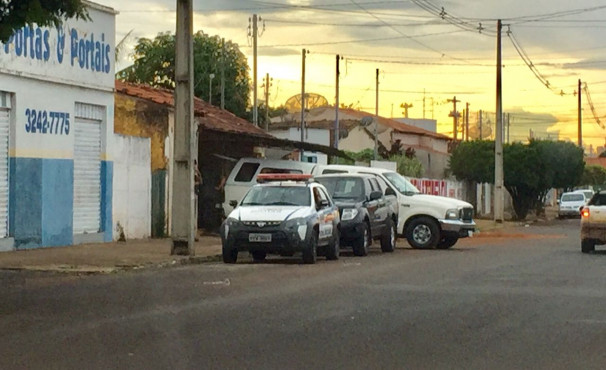 Fogos de artifício armazenados de forma incorreta causam risco para moradores