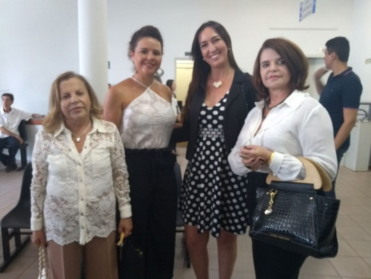 Presentes na solenidade – Lêda Pinho, Dra. Alessandra Jordão de Carvalho (vice-presidente da OAB), Dra. Nayara Franco (presidente da OAB Mulher) e Dra. Lídia Maria Andrade  e Braga