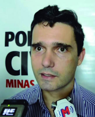 FOTO WILTON CAPA