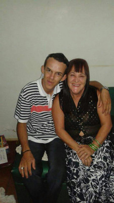 Hebert Vinícius M. Martins, aniversariante do dia 17. Está com a mãe Junice