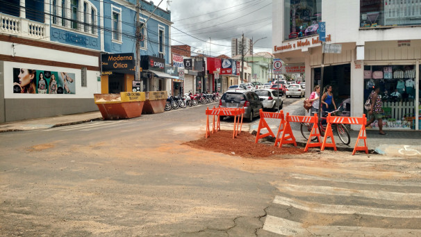 A rua Rui Barbosa foi um dos locais danificados pelas chuvas