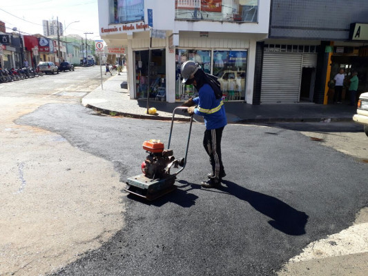 Operação tapa-buracos é intensificada nesta semana