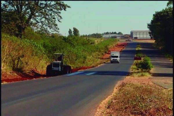 Falta de sinalização prejudica o trânsito