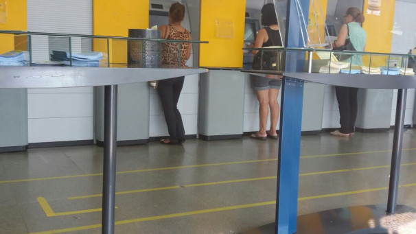 Agência bancária é novamente alvo de reclamações