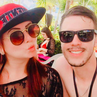 Douglas Brandão, aniversariante do dia 26 com a namorada Ana Carolina 