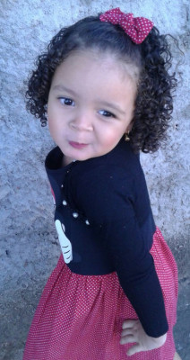 Mayara Luiza Carvalho de Oliveira, filha de Luiz Muílla e Monique Carvalho – 18 de março 