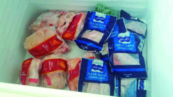 Cantinas são reabastecidas semanalmente 