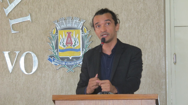 Vereador apura a possível existência de irregularidades na realização do processo seletivo