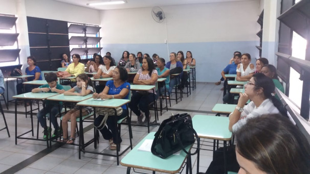 Secretaria de Educação promove capacitação aos servidores da área