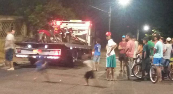 Um dos veículos estava sem placa 