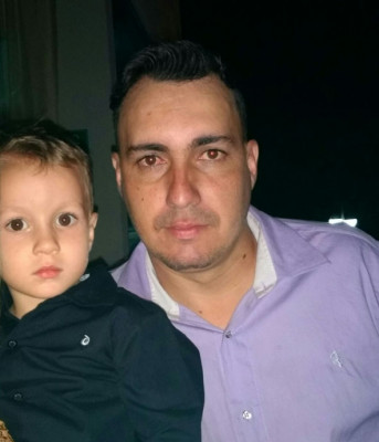 Carlos Renato Godói Reis e o filho João Miguel Quadros Reis, aniversariante do dia 16 