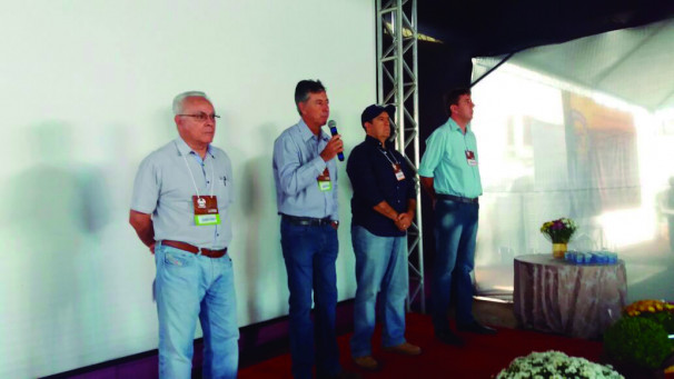 Cooperados receberam o cheque referente aos lucros obtidos em 2017