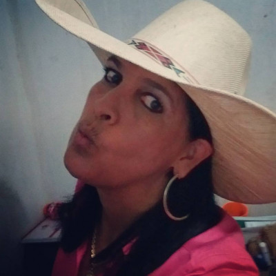 Luciana Piqui (3/4) 